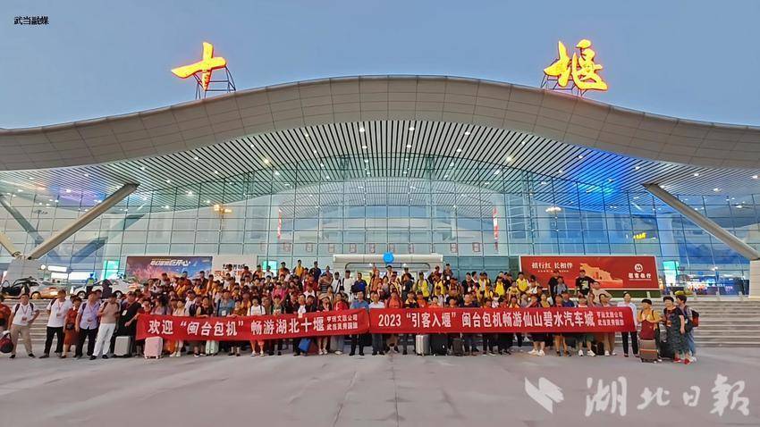 丽星邮轮优惠活动办理大厅